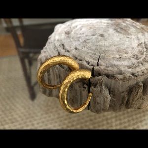 Julie Vos hammered hoops